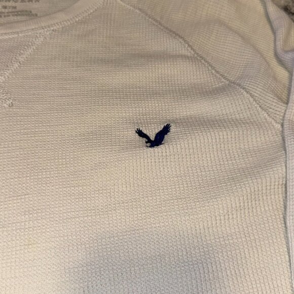 American Eagle White Waffle Knit Long Sleeve Shirt With Embroidered Logo Size M - Picture 4 of 5